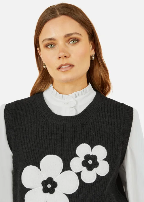 Yumi Black Flower Knitted Sleeveless Jumper Vest - Small Image 3
