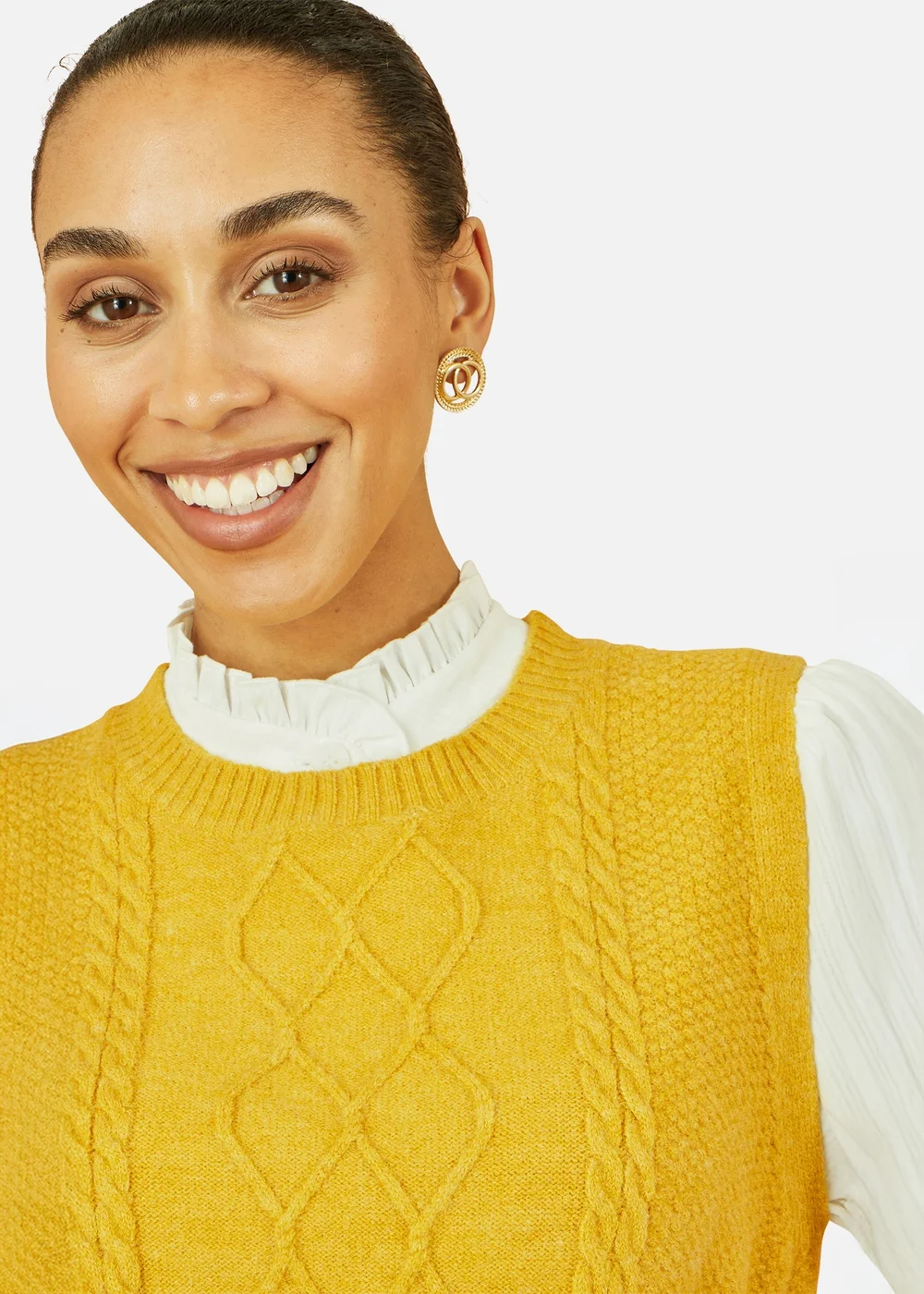 Yumi Mustard Cable Knit Sleeveless Jumper - Small Image 2