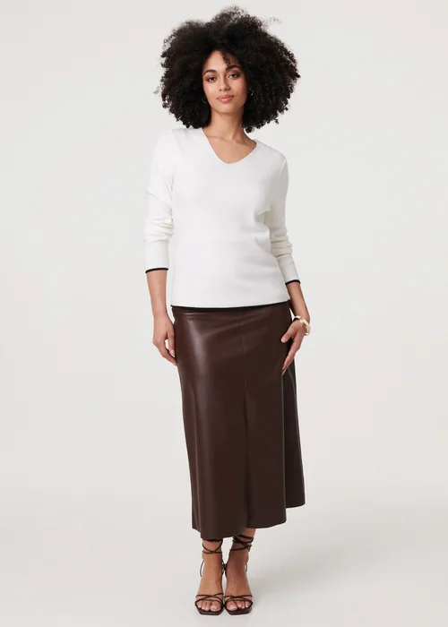 Izabel London White Contrast Trim V-Neck Knit Top - 14 Image 4