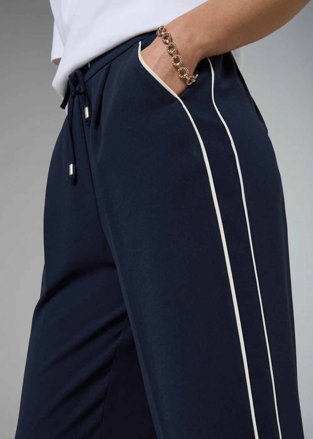 Et Vous Navy Side Stripe Trousers - 18/L31 Image 3