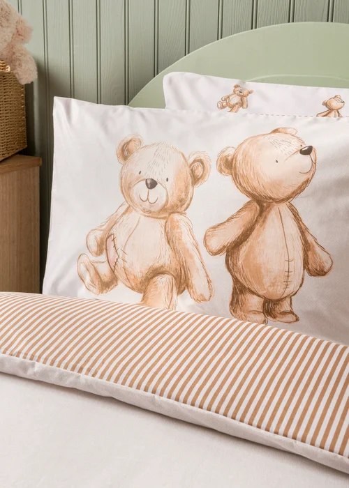 Beige Patch Teddy Bear Duvet Set - Single Image 2