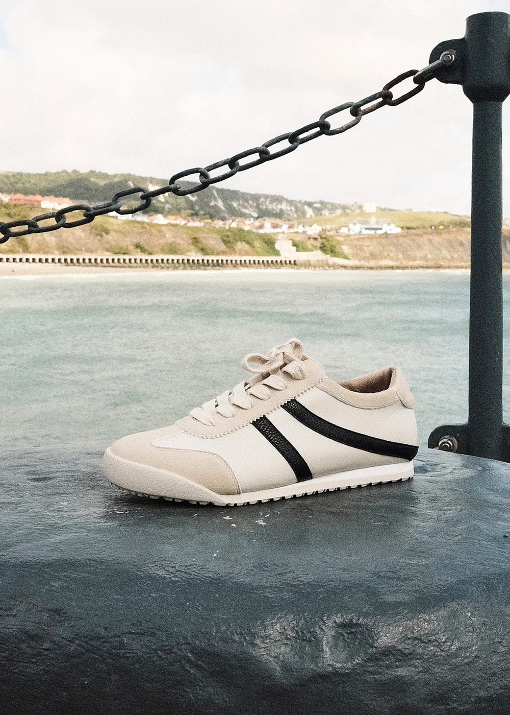 Linzi Strike Beige Retro Style Trainers - Size 5 Image 1