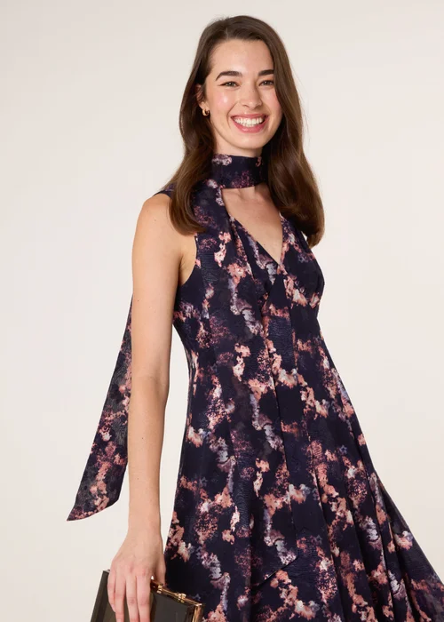 Blue Vanilla Navy Luxe Tie V Neck Sleeveless Dress - 20 Image 2