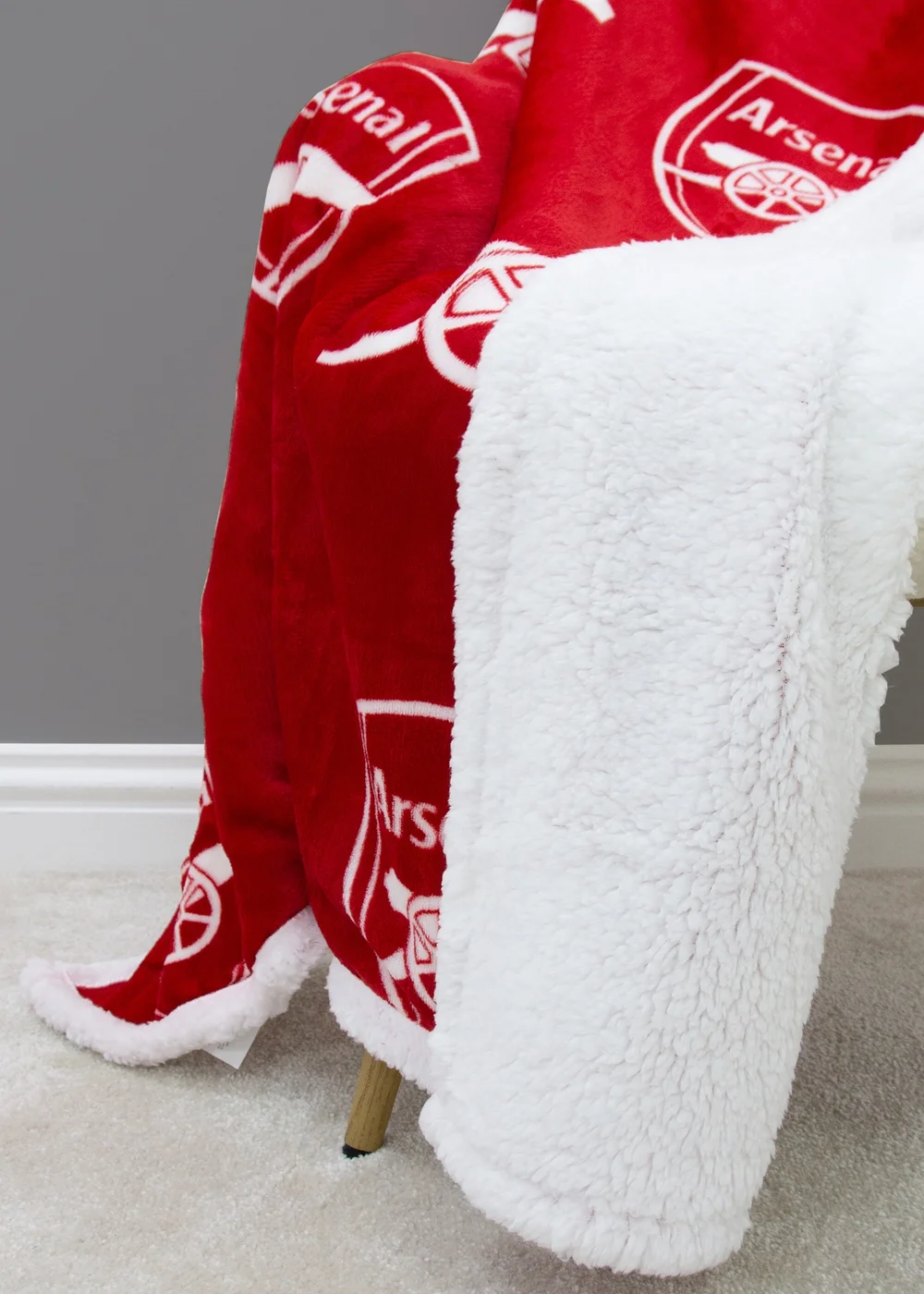 Arsenal Stamp Red Sherpa Fleece Blanket - 120 X 150 Image 2