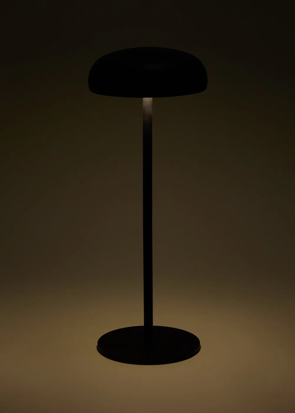 Black Dome Tabletop Lamp Image 2