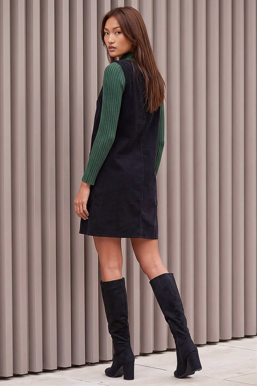 Roman Black Cotton V-Neck Button Pocket Dress - 14 Image 3