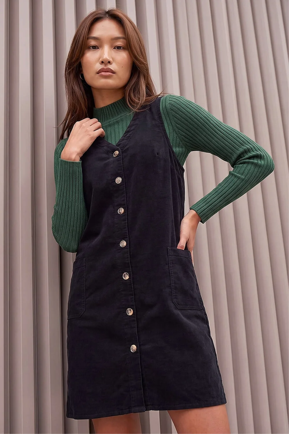 Roman Black Cotton V-Neck Button Pocket Dress - 14 Image 2