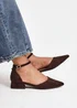 Linzi Dolly Wide Fit Brown Faux Suede Low Block Court Heel - Size 6 Image 6