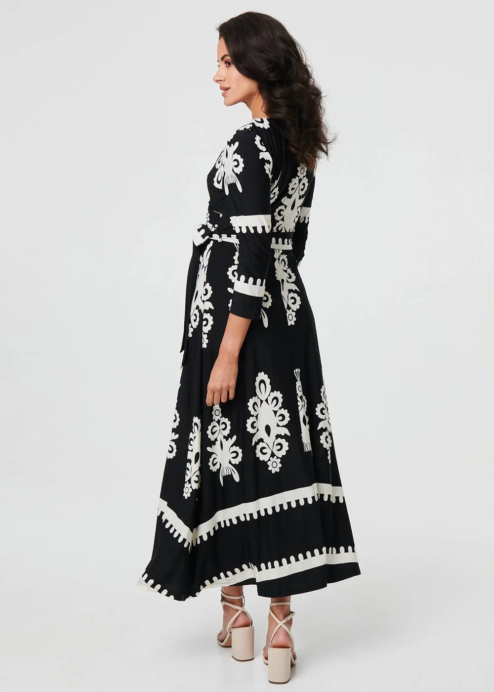 Izabel London Black Ikat Print 3/4 Sleeve Wrap Maxi Dress - 10 Image 2