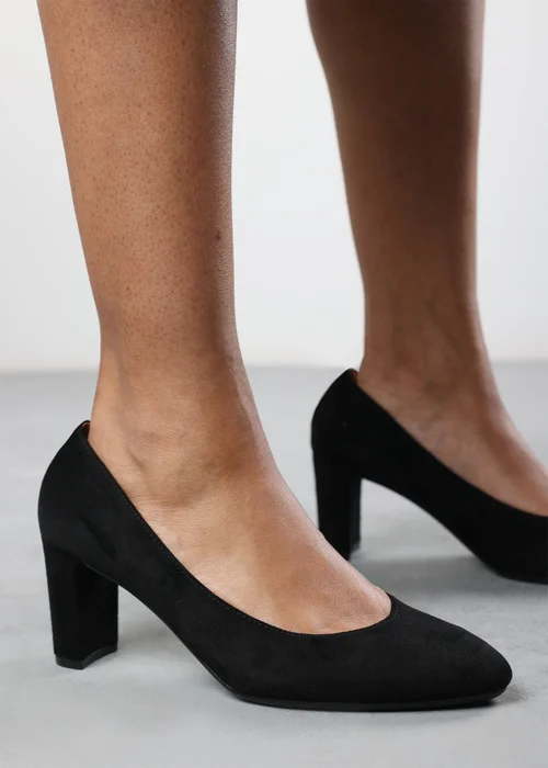 Where's That From Wide-Fit Livia Black Suede Mid Block Heel - Size 5 Image 1