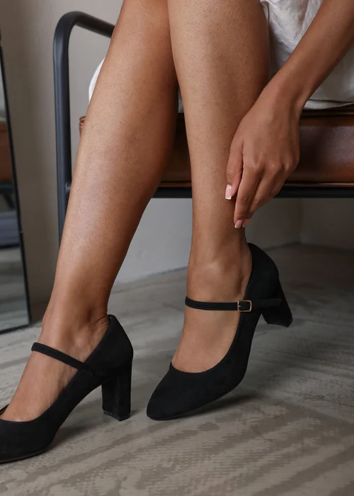 Where's That From Wide Fit Nolan Black Suede Block Heel - Size 8 Image 2