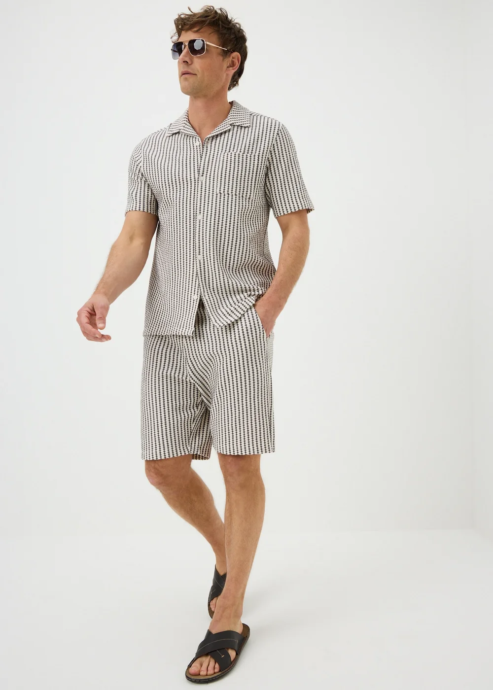 Ecru Diamond Textured Short Sleeve Co Ord Shirt - 3XL Image 1