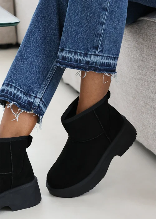 Where's That From Darcy Black PU Platform Ankle Boots - Size 7 Image 1