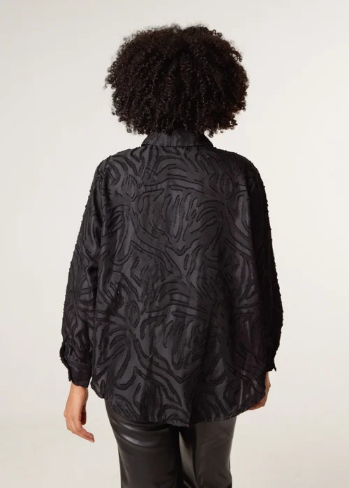 Blue Vanilla Black Burnact Oversized Shirt - Large/Extra Large Image 4