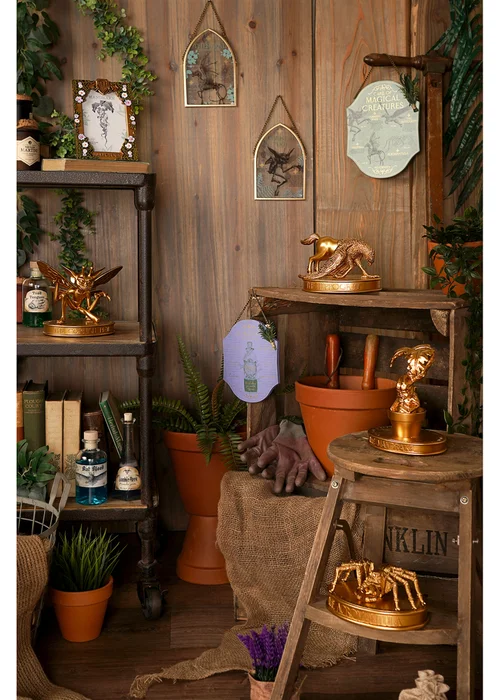 Harry Potter Warner Bros Herbology Gold Arch Plaque Cornish Pixie - One Size Image 4