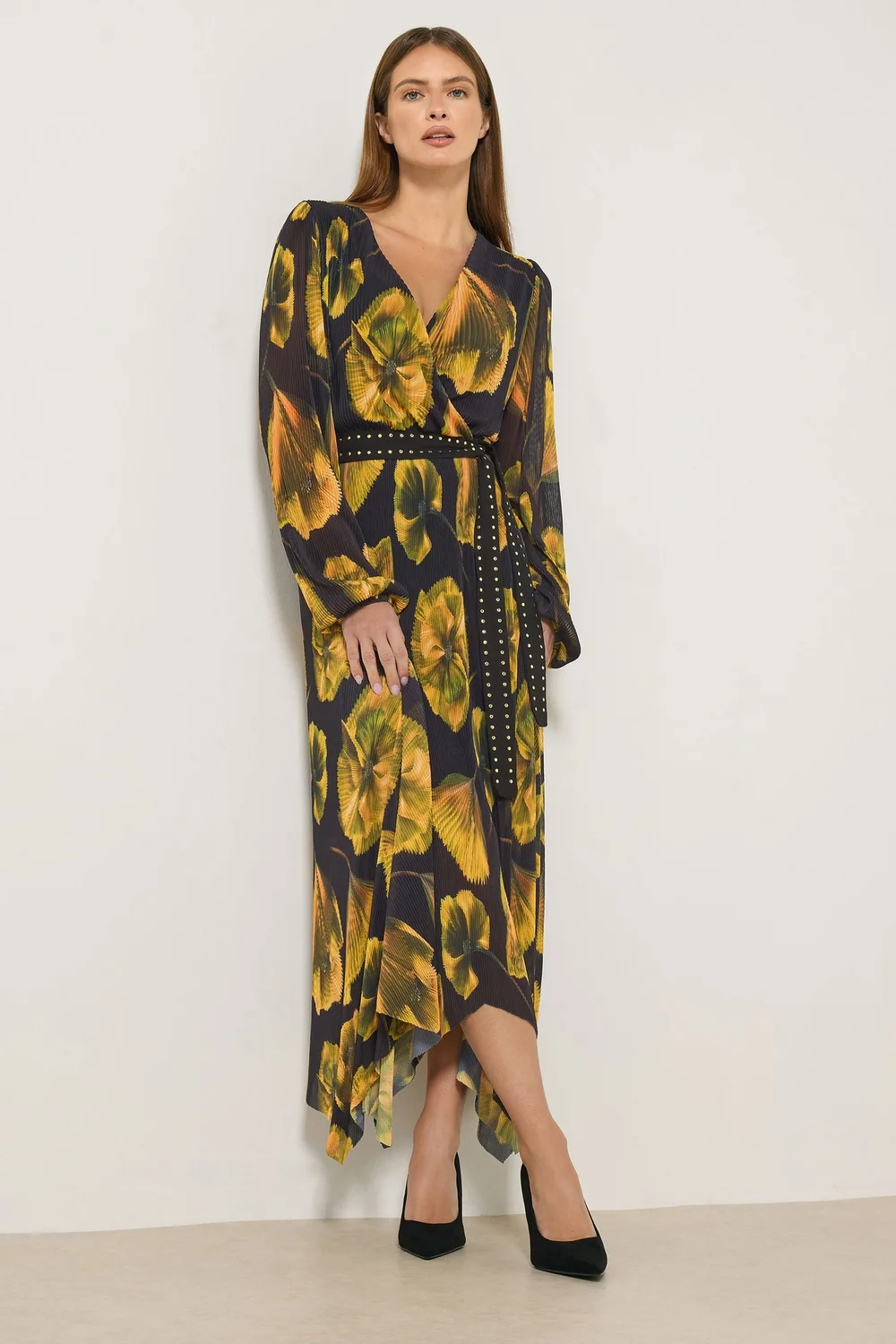 Star By Julien Macdonald Black Floral Mesh Pleated Maxi Dress - 22 Image 2