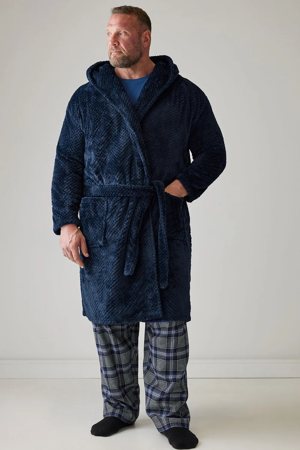BadRhino Navy Blue Textured Fleece Dressing Gown - 3XL Image 1