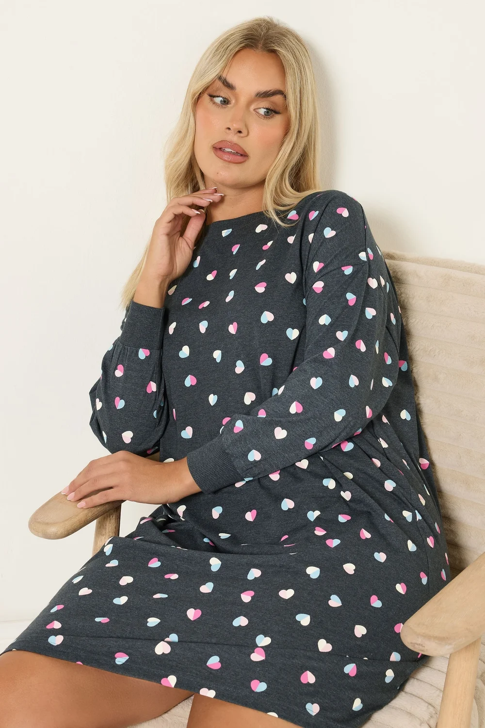 Yours Curve Grey Heart Long Sleeve Nightdress - Size 18-20 Image 2