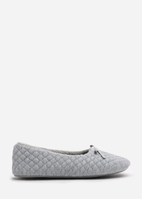 Where's That From Sorelle Light Grey Quilted Ballet Slipper With Bow - Size 5 Image 2
