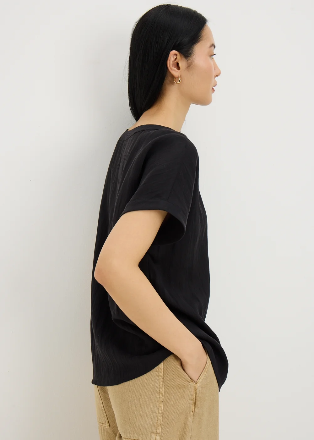 Black Textured Box Top Blouse - 8 Image 2