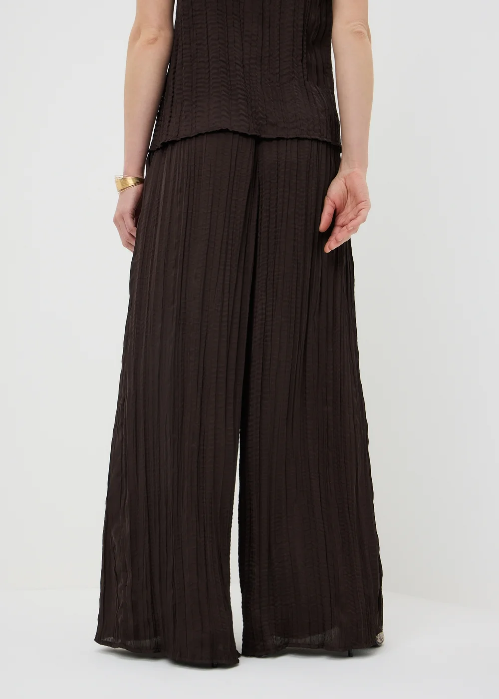 Et Vous Chocolate Brown Crinkle Satin Wide Leg Co Ord Trousers - L Image 2