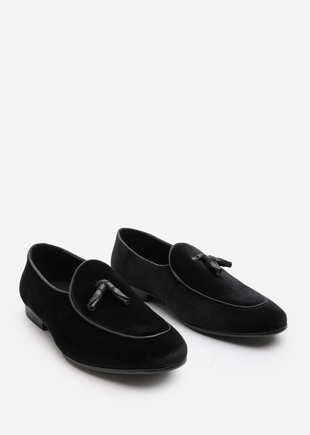 Where's That From Finley Black Velvet Tassel Loafer Dress Shoes - 8 Image 4