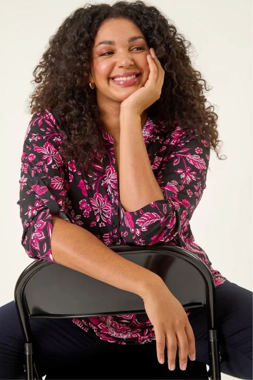 Roman Cerise Curve Textured Floral Print Shirt - Size 20 Image 2