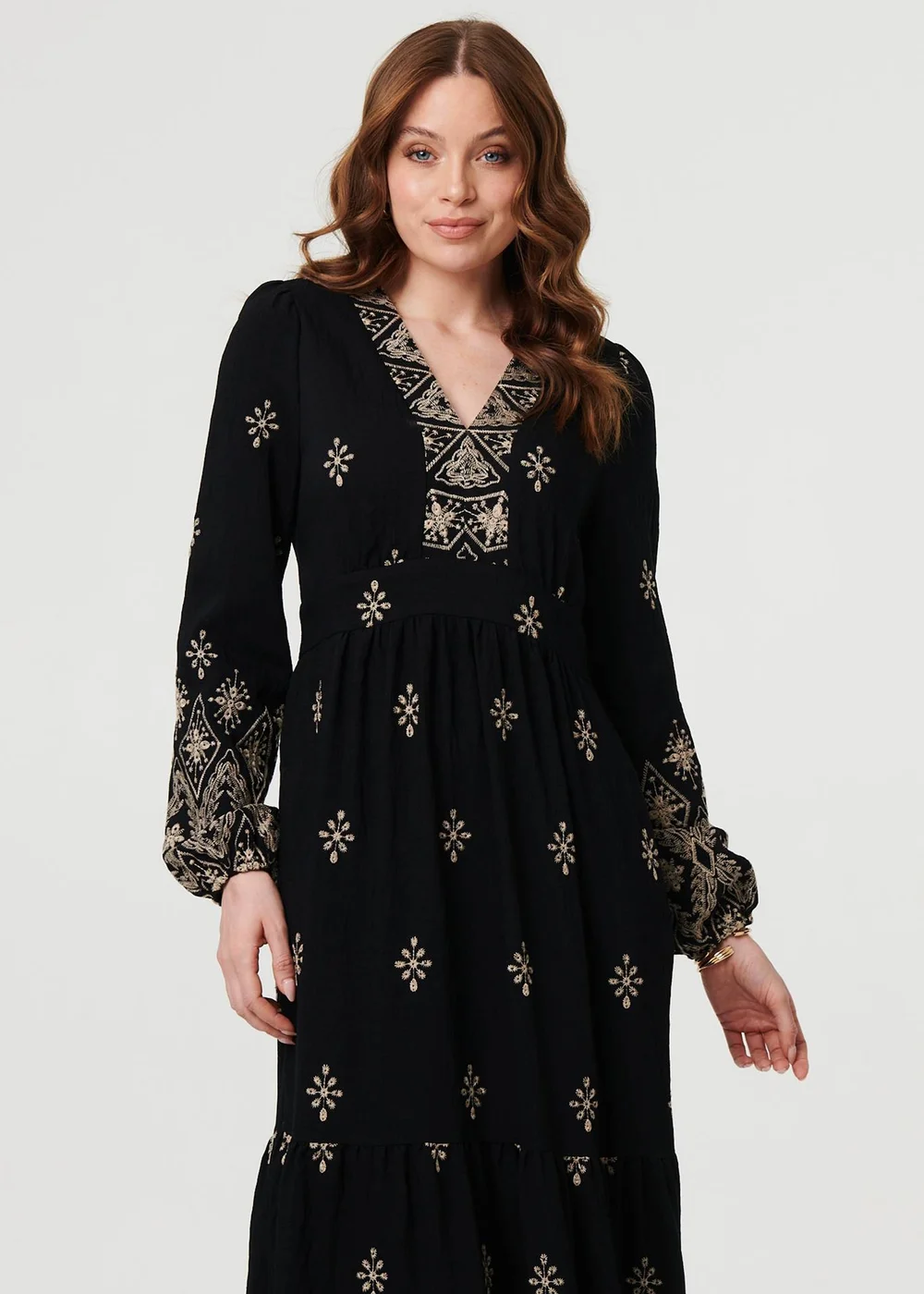 Izabel London Black Border Print Long Sleeve Maxi Dress - 10 Image 1