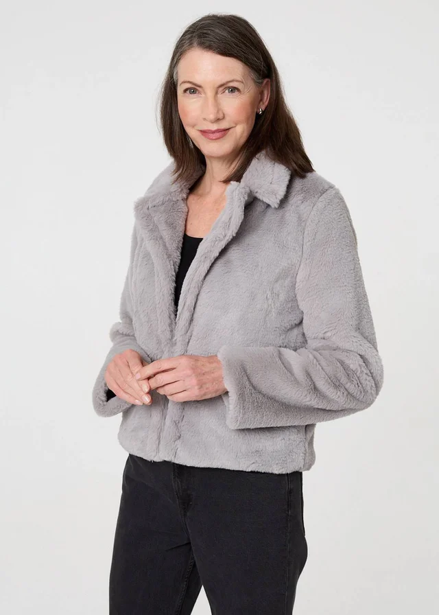 Izabel London Silver Faux Fur Long Sleeve Cropped Jacket