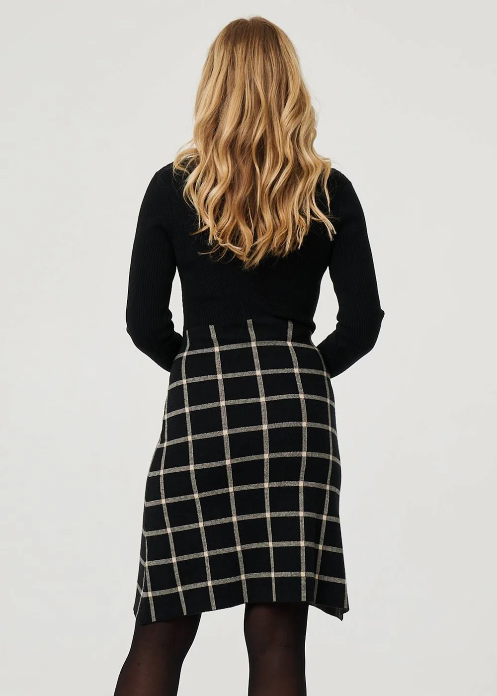 Izabel London Black Checked High Neck Knit Skater Midi Dress - 8 Image 2