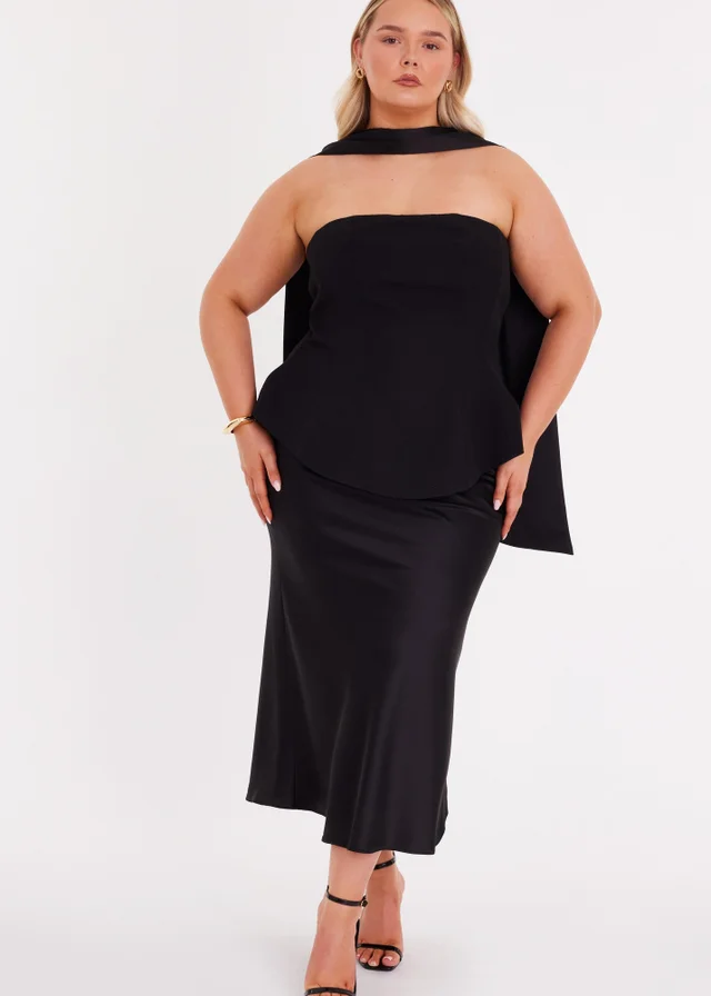 Quiz Black Curve Satin Hem Midaxi Dress