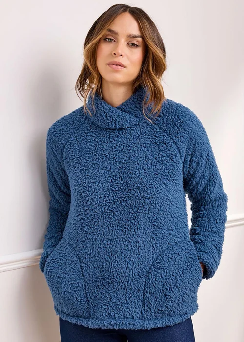 Cotton Traders Pastel Blue Fleece Top - Size 20 Image 1