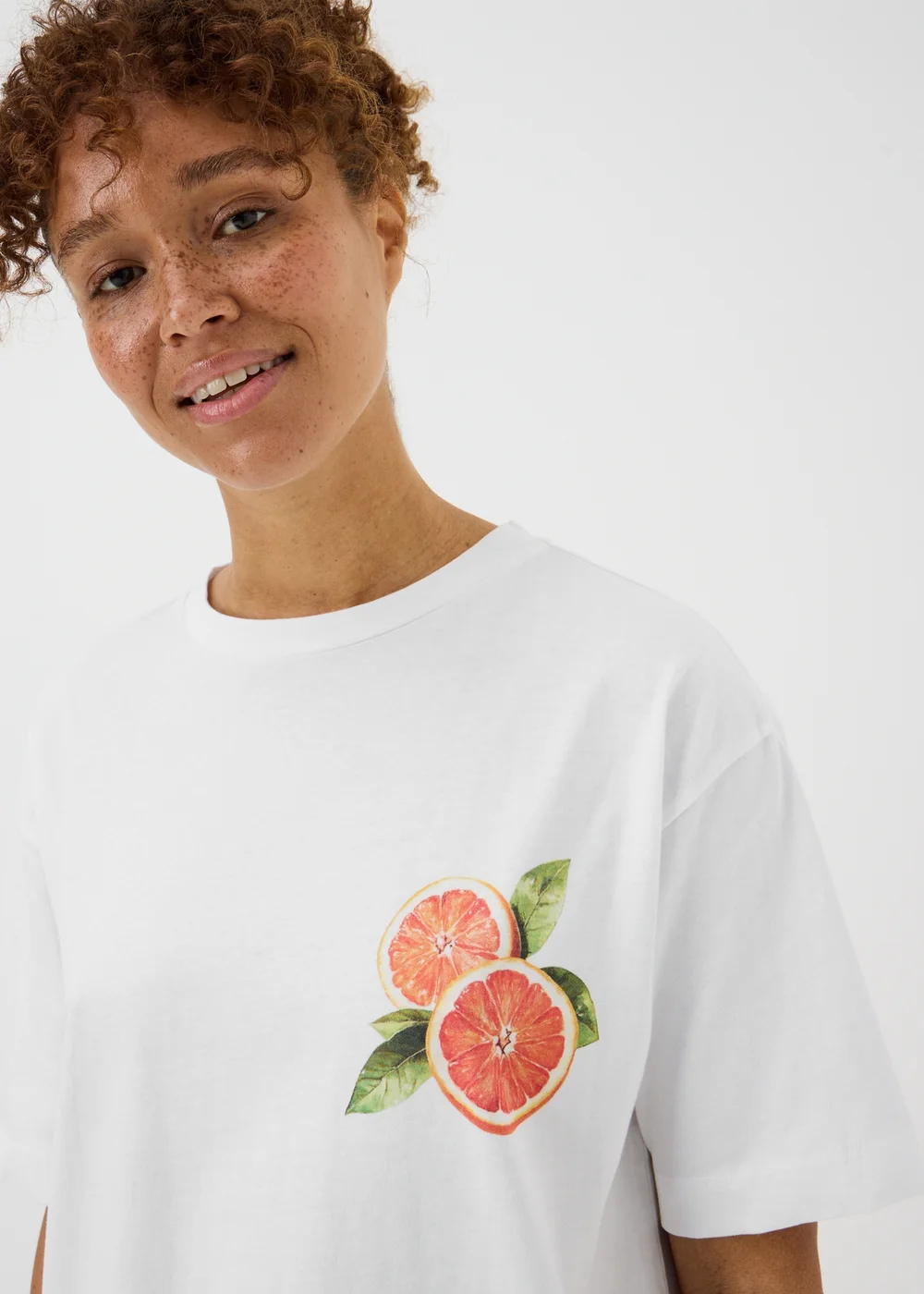 White Capri Back Graphic T-Shirt - L Image 3
