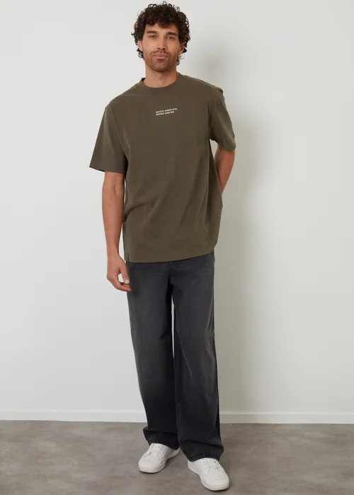 Threadbare Khaki Streetwear Graphic Print Relaxed Fit T-Shirt - Medium Image 3