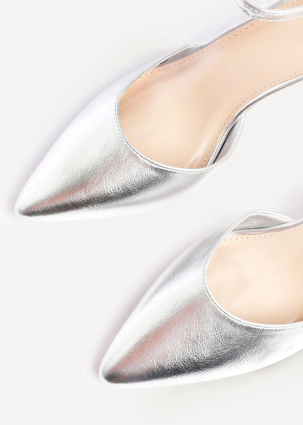 Linzi Leona Silver Faux Leather Closed Back Block Heeled Court Shoe - Size 4 Image 5