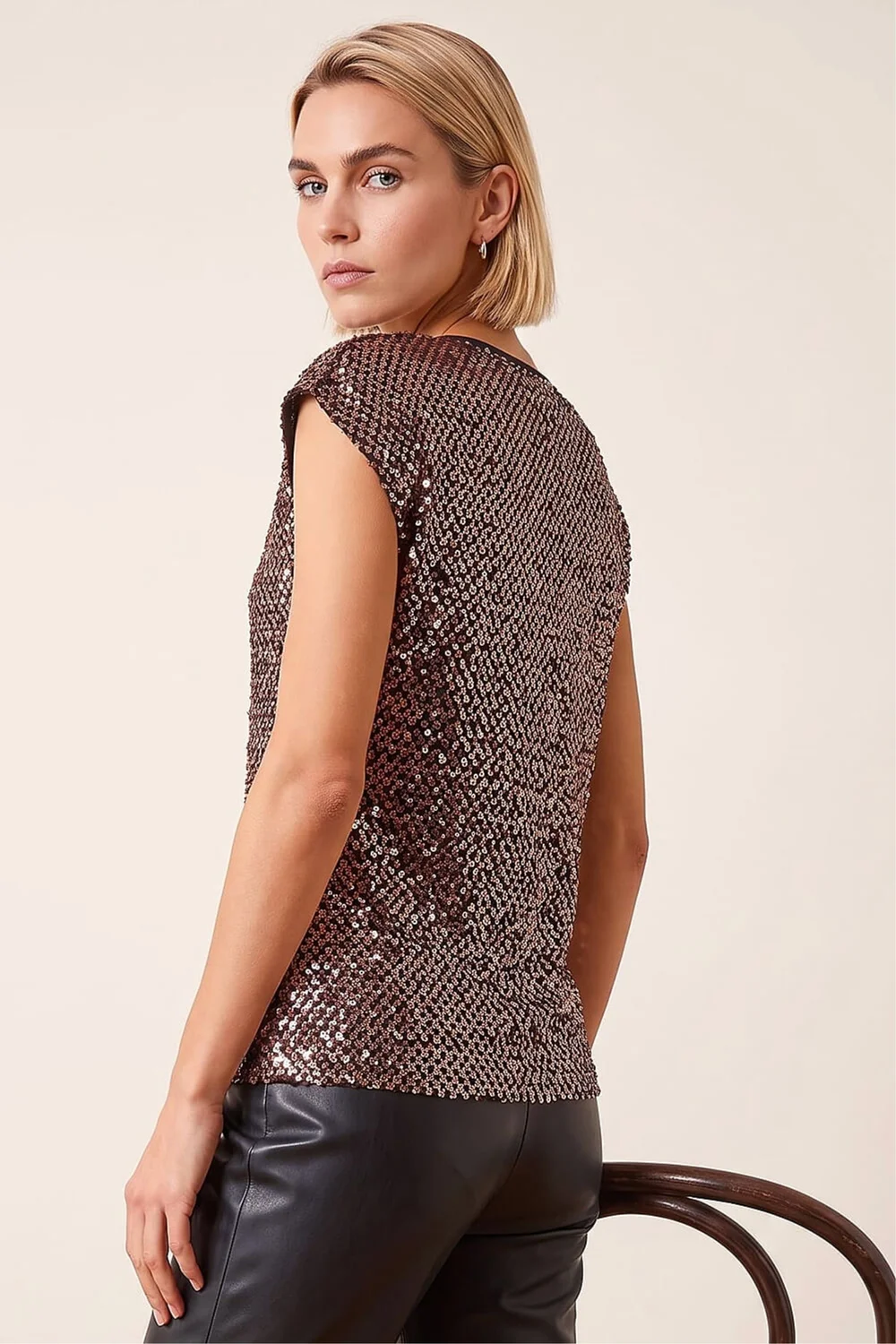 Roman Bronze Sequin V-Neck Stretch Top - 12 Image 3