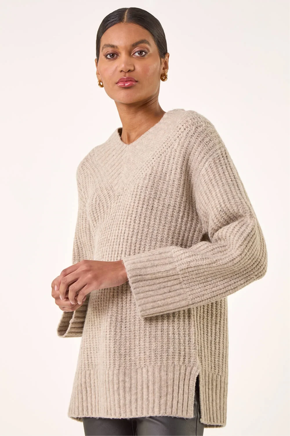 Roman Beige Chunky V-Neck Knit Jumper - Size 14 Image 1