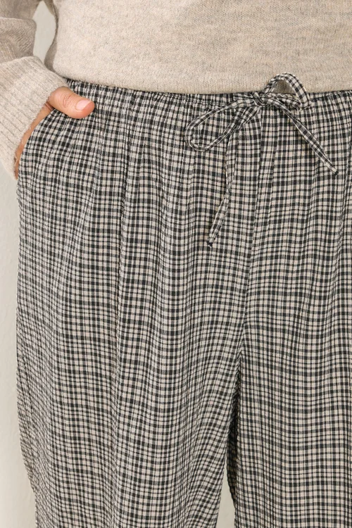 Yours Curve Cream Check Wide Leg Textured Trousers - Size 18 Image 4