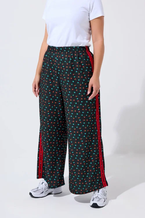 Yours Limited Curve Black Ditsy Side Stripe Wide Leg Trousers - 26-28 Image 3