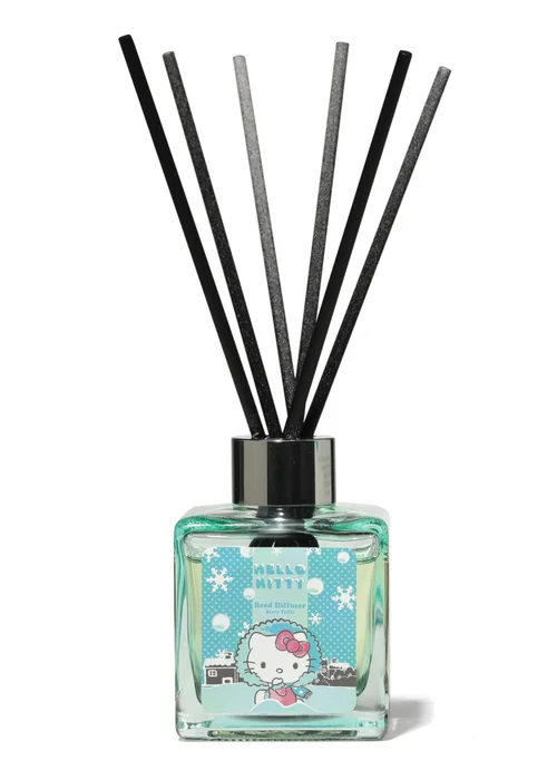 Hello Kitty Berry Triffle 100ml Blue Reed Diffuser - 100ml Image 2