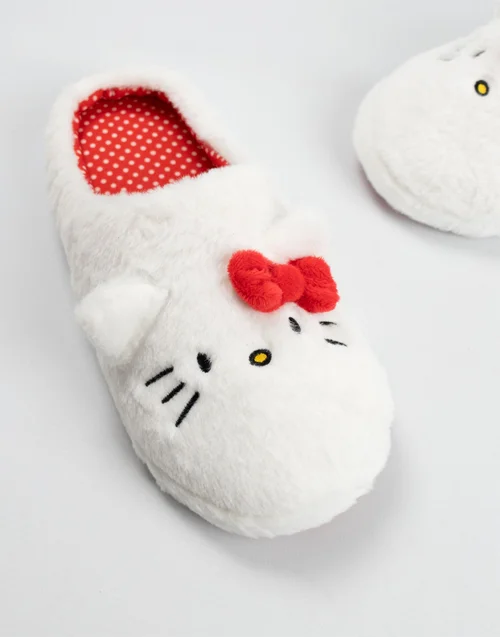 Vanilla Underground Hello Kitty Adult White With Red Accents Mule Slippers - Size 5-6 Image 4