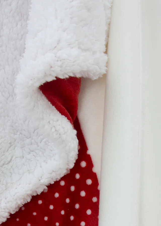 Liverpool FC Red Crested Sherpa Fleece