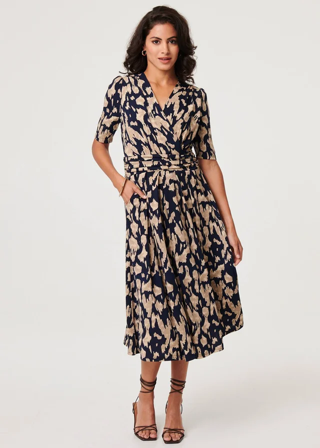 Izabel London Navy Printed Ruched 1/2 Sleeve Midi Dress