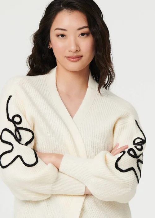 Izabel London Cream Floral Trim Detail Longline Cardigan - 10 Image 3