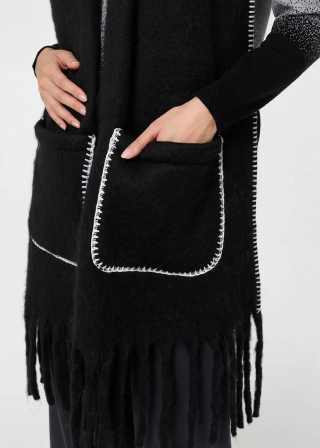 Izabel London Black Fringed Contrast Stitch Oversized Scarf