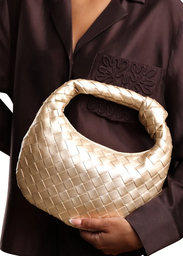 Where's That From Womens Aura Classic Woven Hobo Bag In Gold
