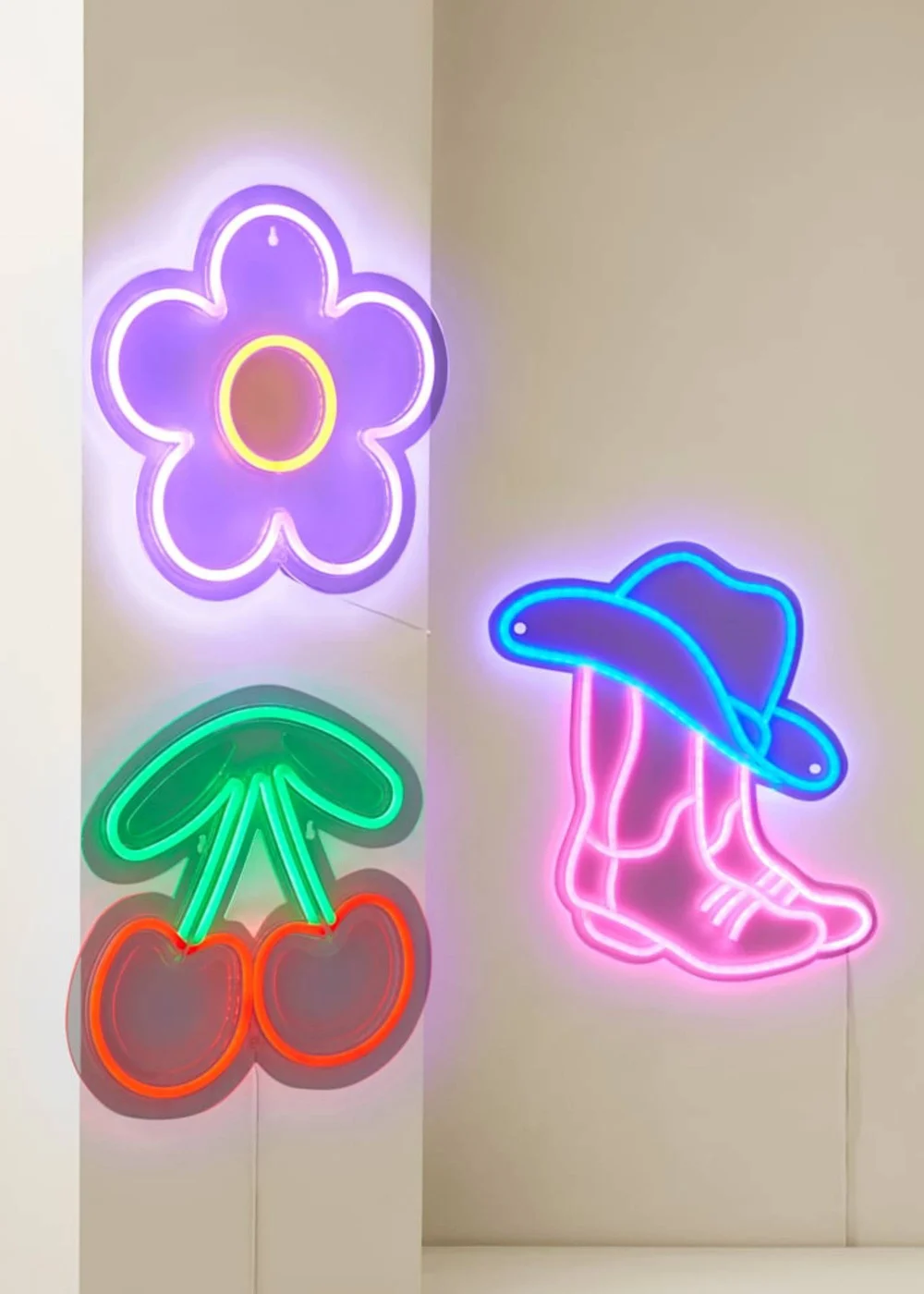 ValueLights Neon Pink Flower Wall Light Integrated LED Novelty Light - One Size Image 6