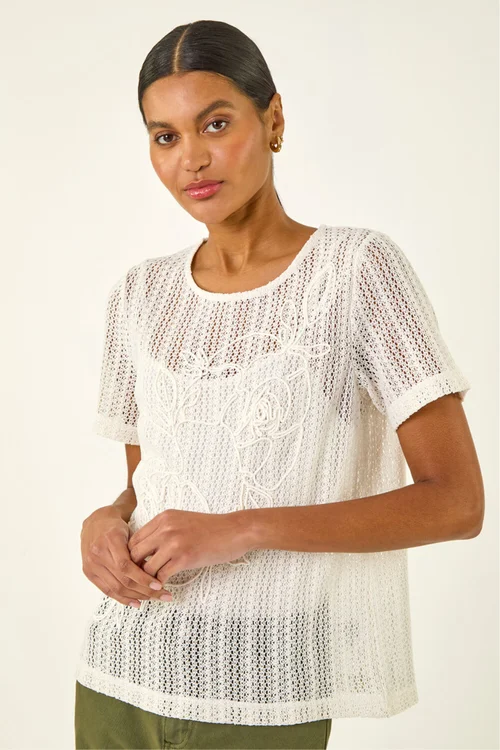 Roman Cream Textured Floral Line Stretch Top - Size 18 Image 4