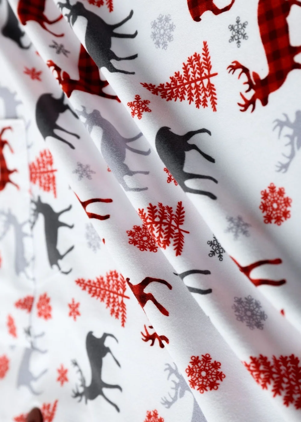 My Christmas Pyjamas White Christmas Kisses Baby's One-Piece Matching Pyjama Sleepsuit (0m-18m) - 6-9 months Image 3