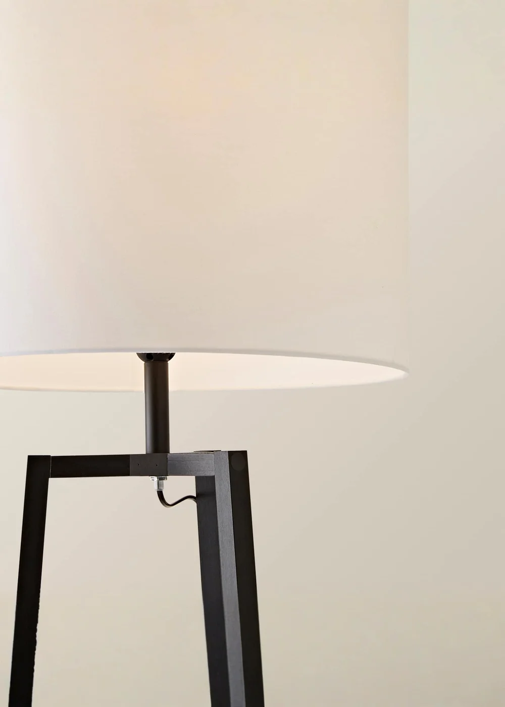 ValueLights Hiru Black 3 Tier Shelf Floor Lamp with White Drum Shade - One Size Image 6